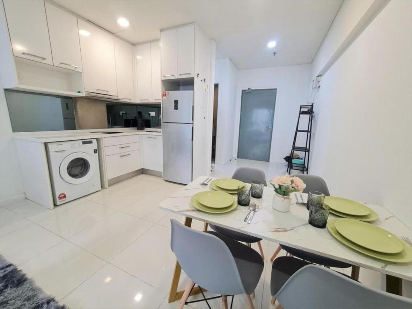 Mercu Summer Suites Kuala Lumpur Bukit Bintang By Classy Exteriör bild