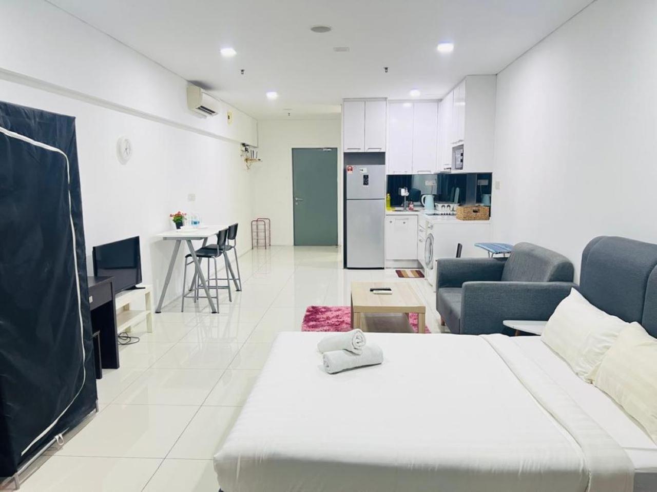 Mercu Summer Suites Kuala Lumpur Bukit Bintang By Classy Exteriör bild